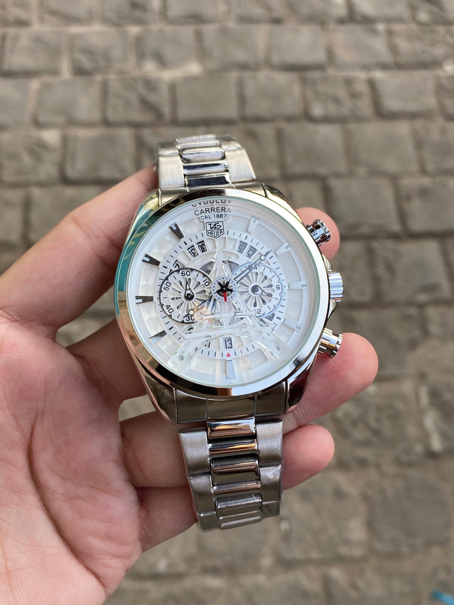 Silver White Paris Round Dial Date Chronograph Analog Watch For Men