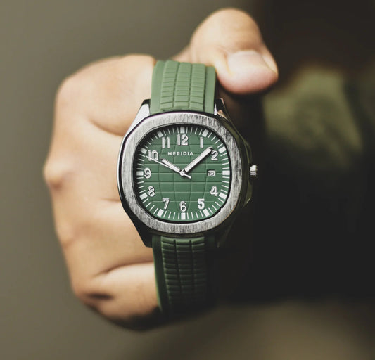 Silver Green Silicone Plated Round Dial Date Analog Watch For Men