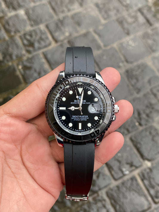 Black And SiilverCase Silicon Strap Yatch Master Watch For Men