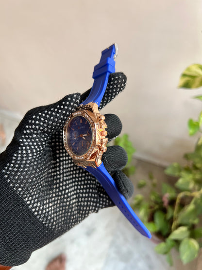 Blue  Silicone Plated Round Dial Date Analog Watch For Men
