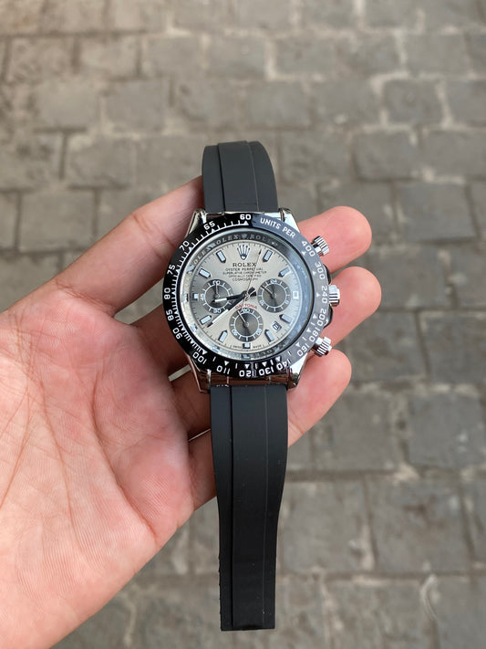 Grey Luxurious Daytona Chronograph Watch For Men