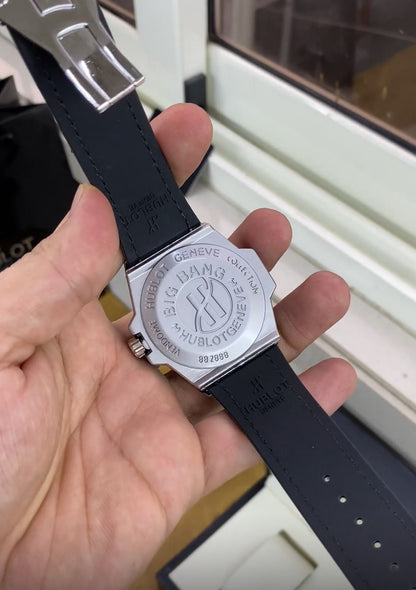 Grey Case Premium Leather Strap Spyder Watch For Men