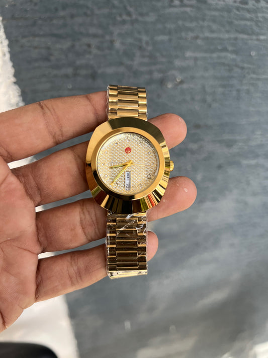 Gold Plated Round  Diamond Dial Day Date Analog Watch For Men