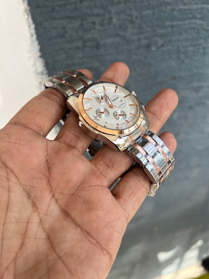 Silver Rose Gold Plated Round Dial Date Analog Watch For Men
