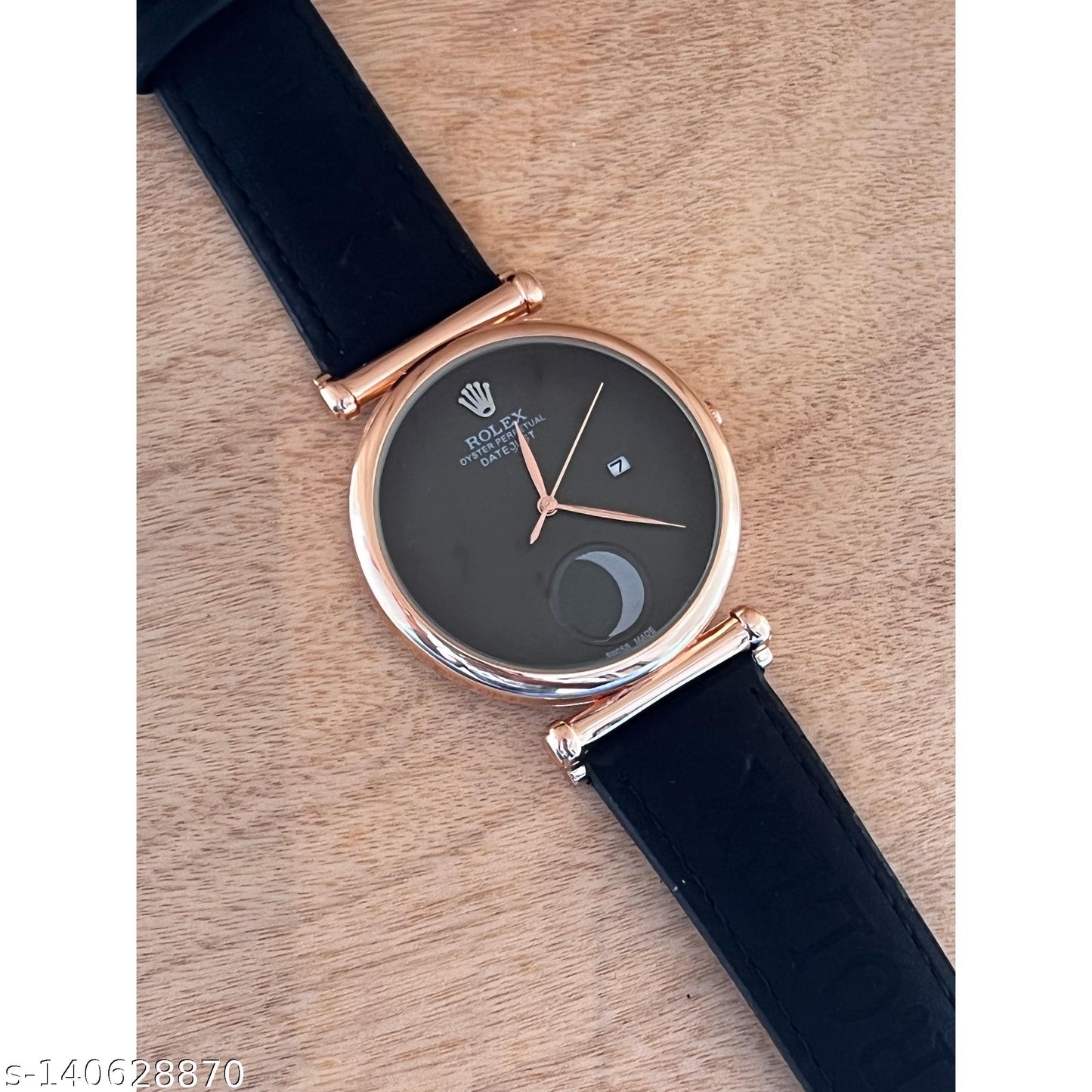 Classic Black Gold Black Styliish Watch For Men
